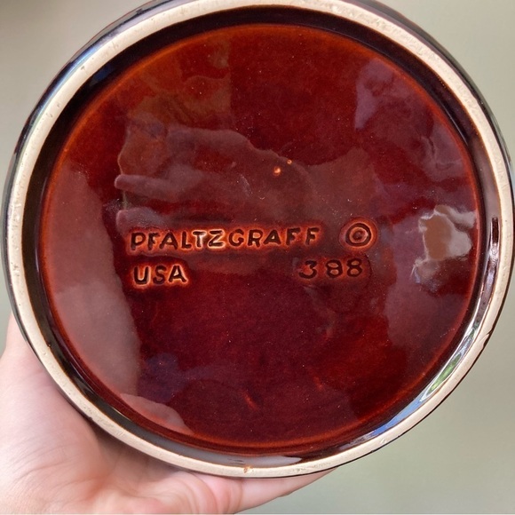 Pfaltzgraff | Vintage Drip Glazed Soufflé Ceramic Casserole Dish 388 - Picture 3 of 6